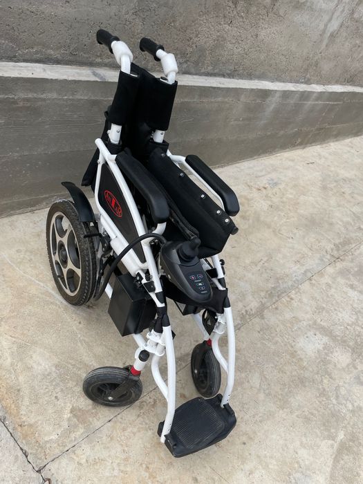 Carucior handicap, dezabilitati ELECTRIC si PLIABIL, firma ANTAR