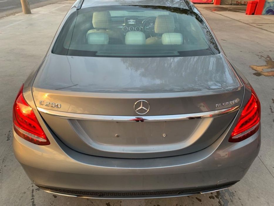 Dezmembrez mercedes c class w 205/c class 2.2 euro 5/capota w205/bara