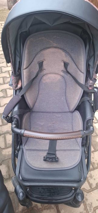 Продавам детска количка Roan bass soft