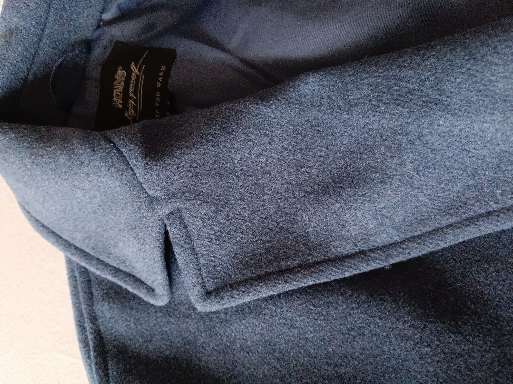 H&M,LEVI'S,Benetton
