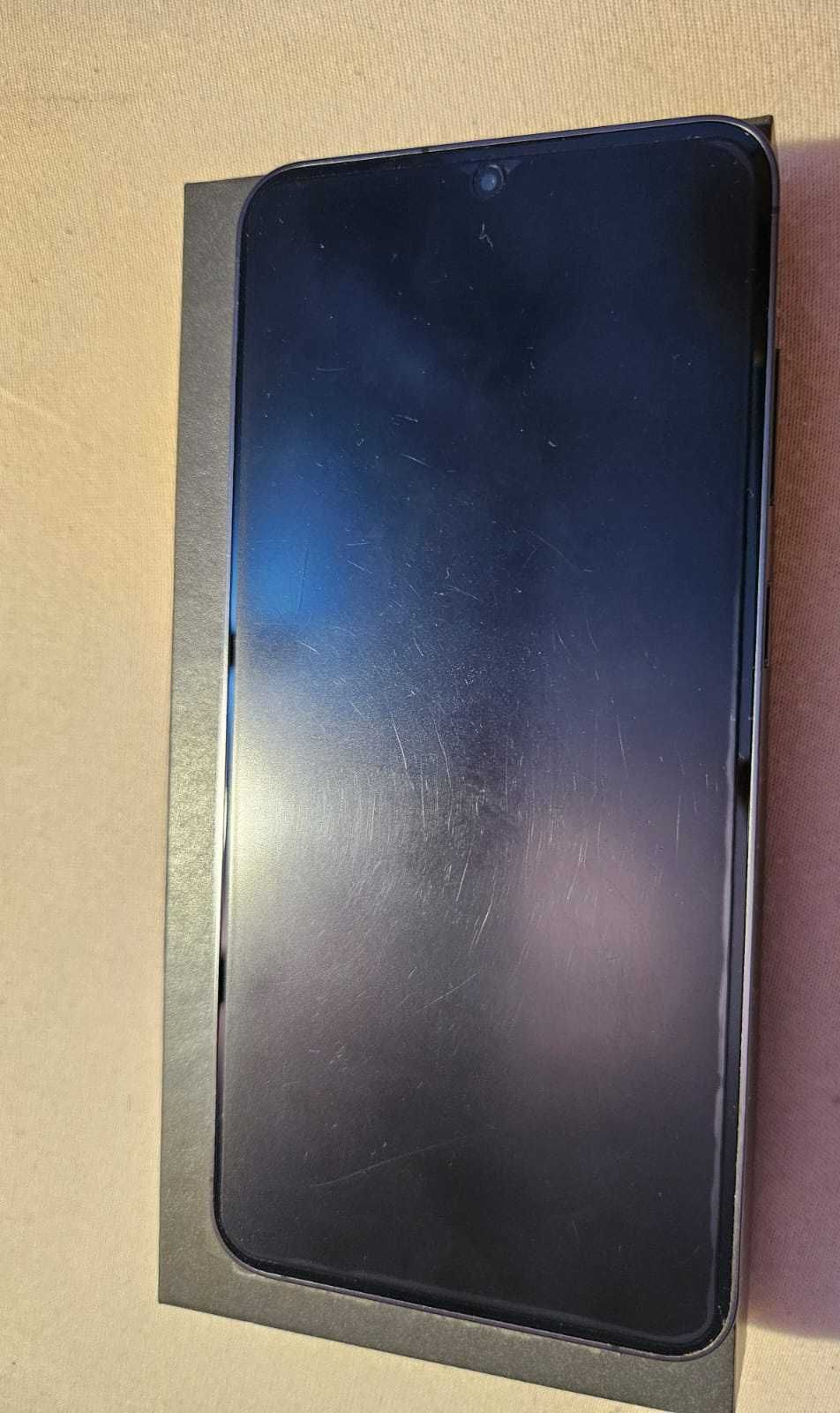 Samsung Galaxy S24 plus