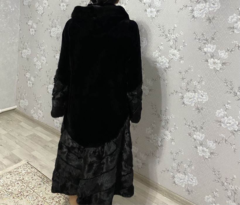 Продам новую шубу
