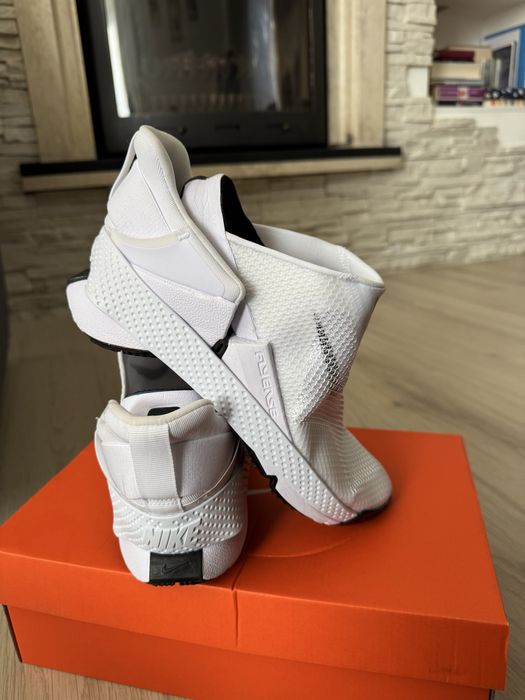 Nike go flyase маратомки