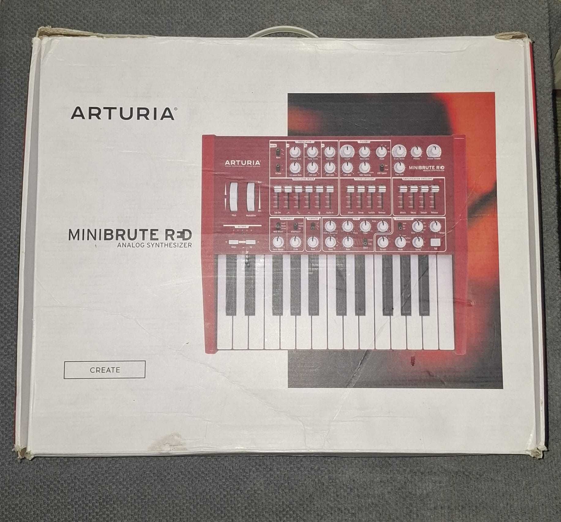 Vand Synth Analog Arturia MiniBrute Red, editie speciala