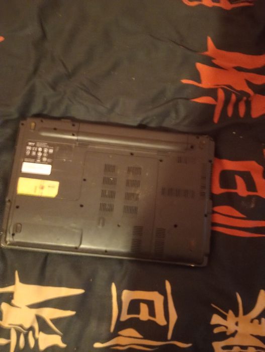 Vând laptop Acer