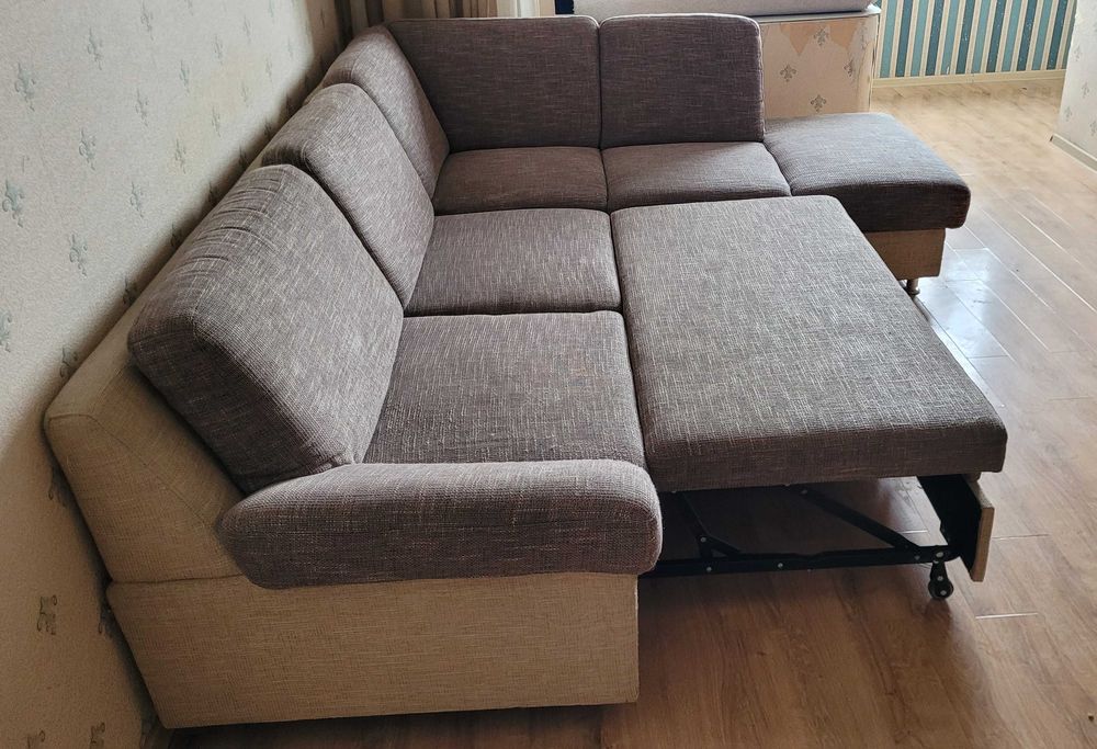 Диван угловой 260х200х90 см.