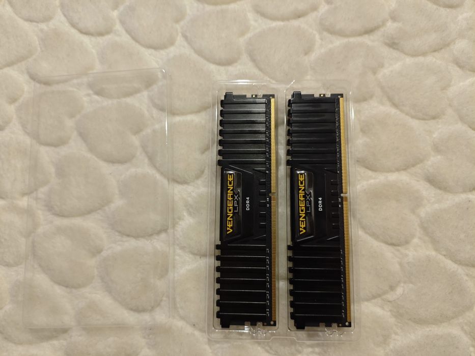 Memorii RAM Corsair Vengeance LPX 16 GB DDR4 3600 CL18