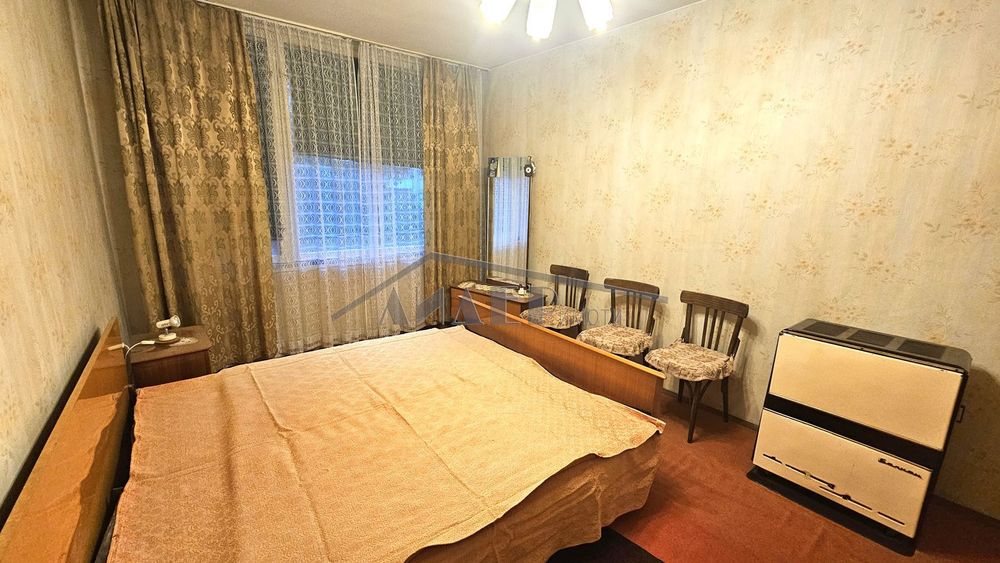 3-стаен с реална площ от 99 кв.м. в кв. Въстанически