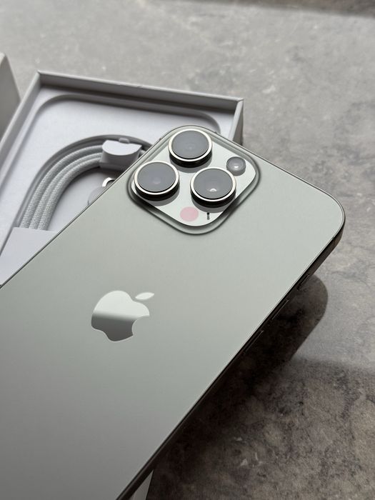 НОВ! iPhone 16 Pro Max 256GB ГАРАНЦИЯ!