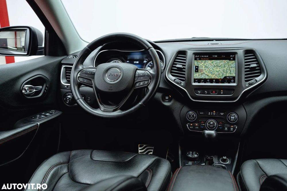 Jeep Cherokee Trailhawk