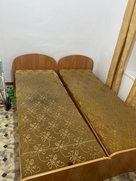 Продам односпальные две кровати