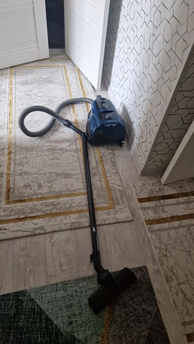 Пылесос сатылады, истеп тур