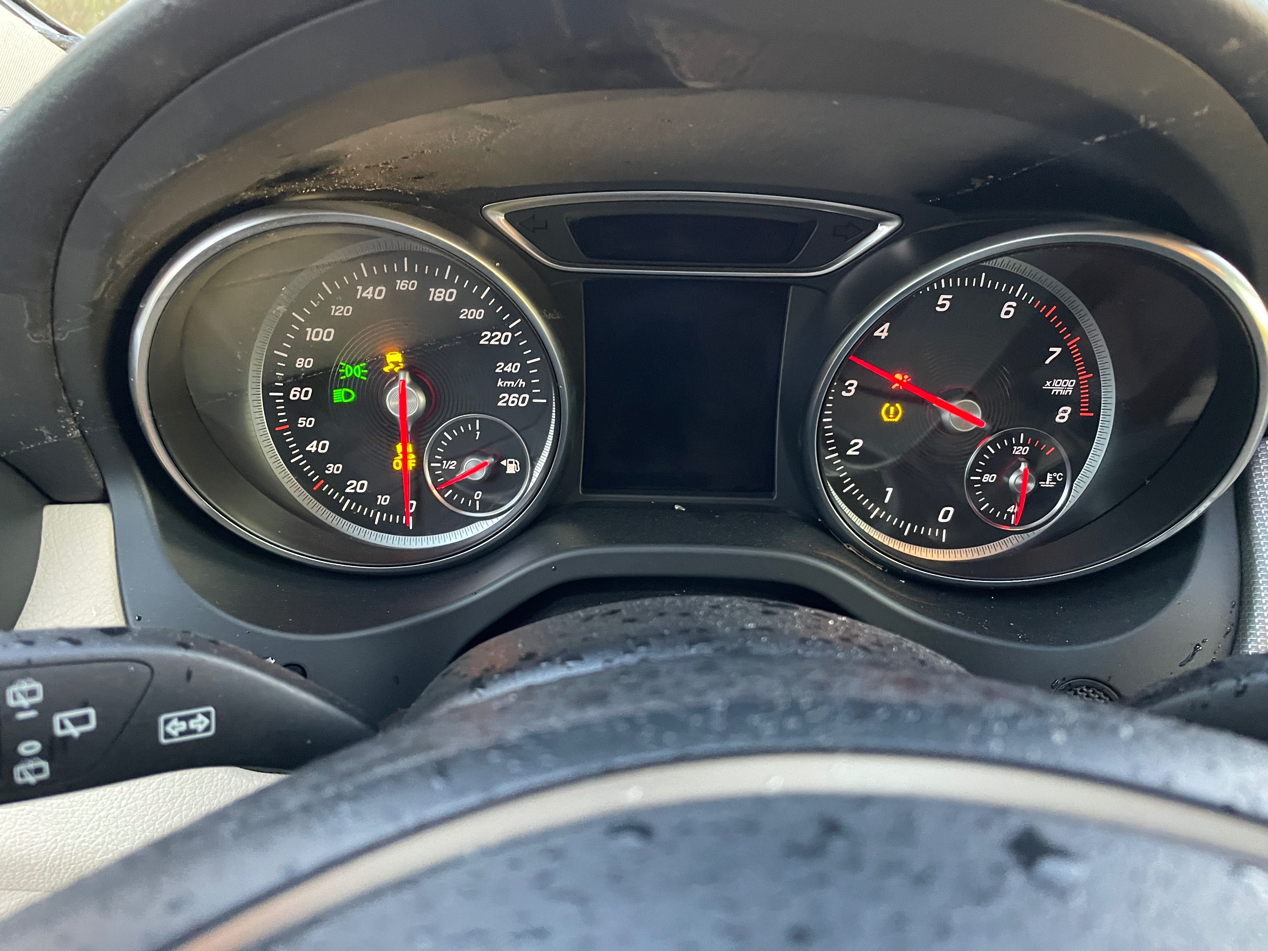 Mercedes GLA 180 X156 двигател 270910 автоматик, 122 кс.., 60 000