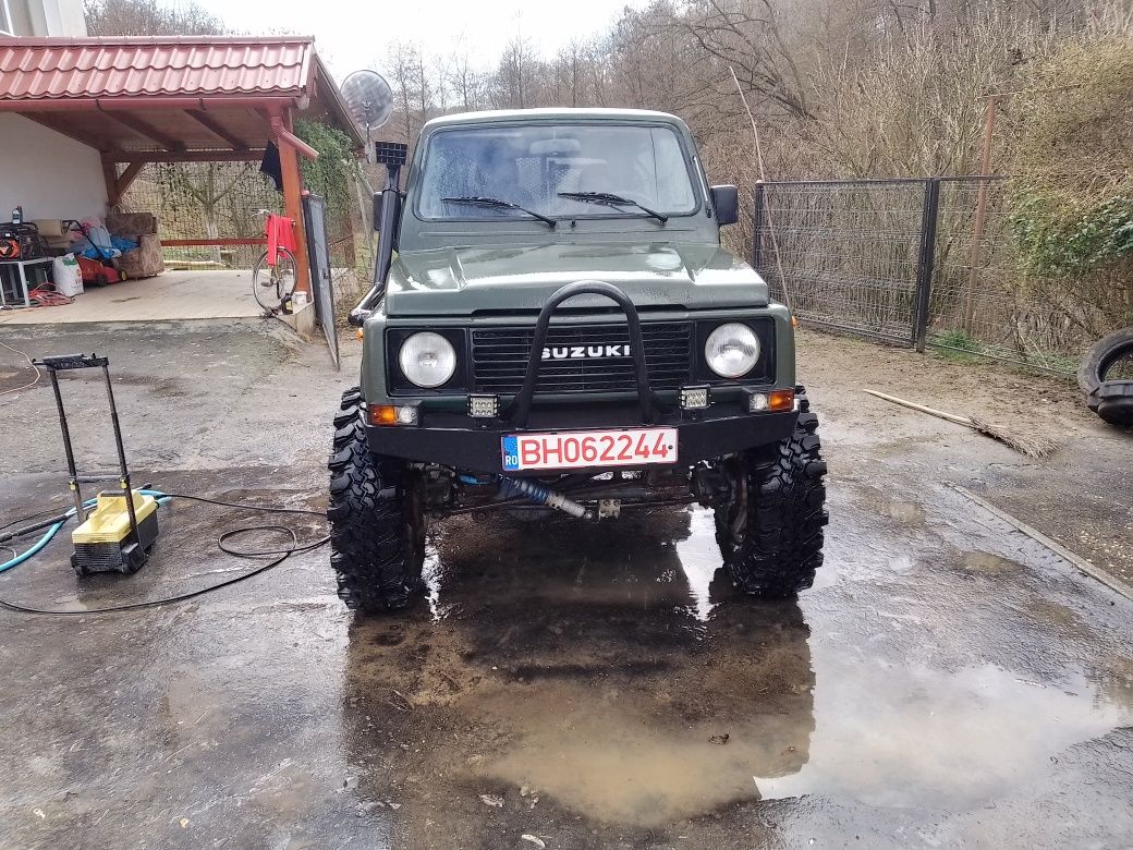Suzuchi samurai Sj413