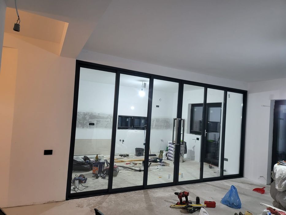 Închideri terase foisoare balcoane cu usi glisante din aluminiu