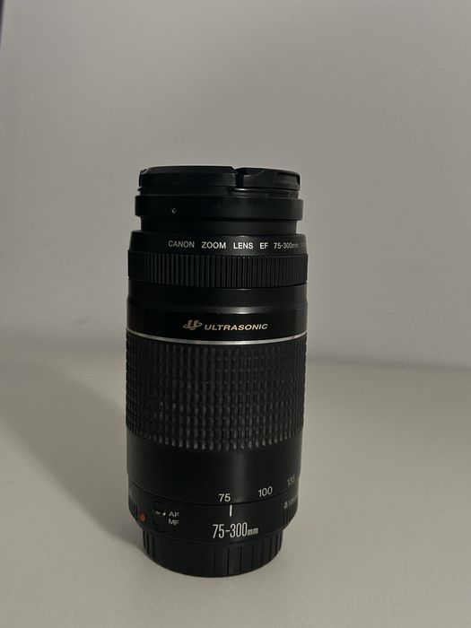 Vând obiectiv 75-300mm 1:4-5.6 iii