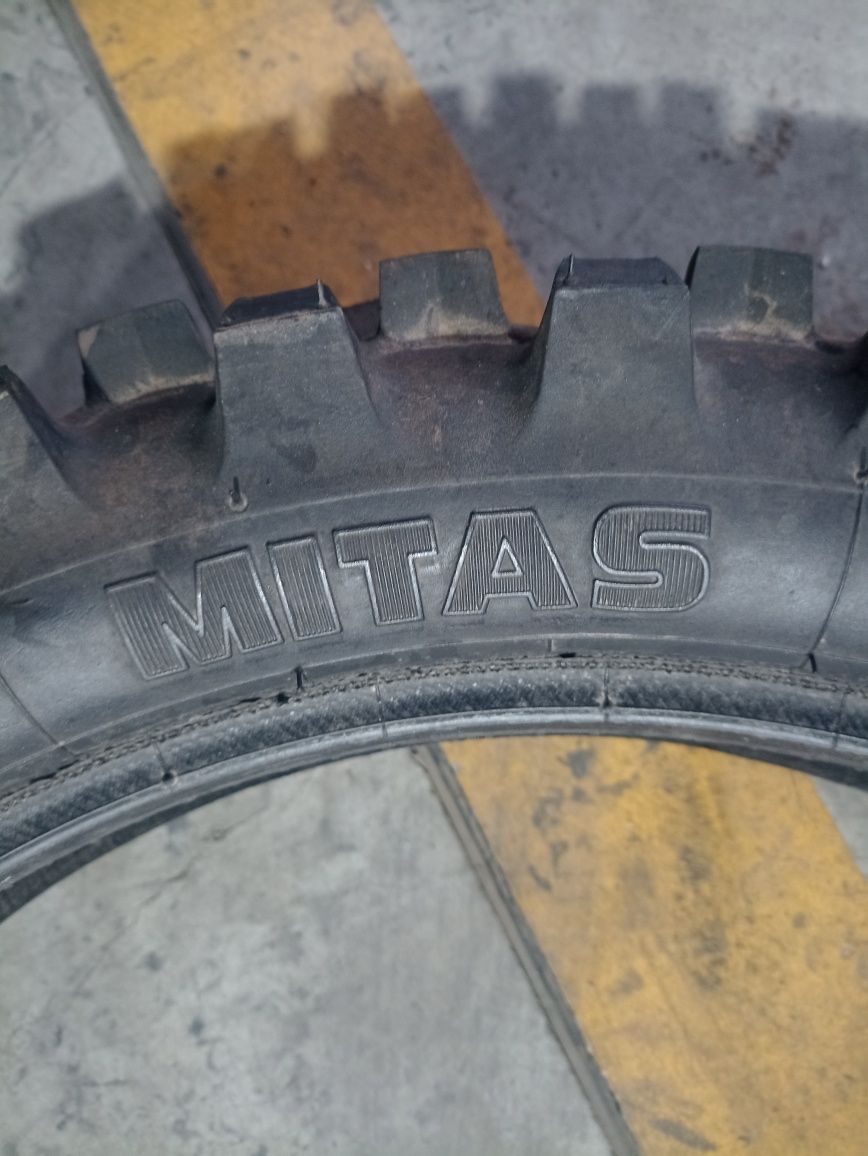 O anvelopa "cross" de spate ca si noua Mitas 120/90 R18 dot 0322