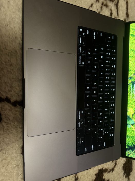 16” Macbook Pro M1 Max 64GB 10cpu/32 gpu 1TB SSD