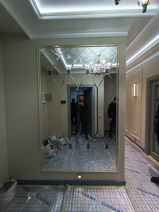 Зеркала декоративные от 250.000 до 350.000 тицячи квадрат российских