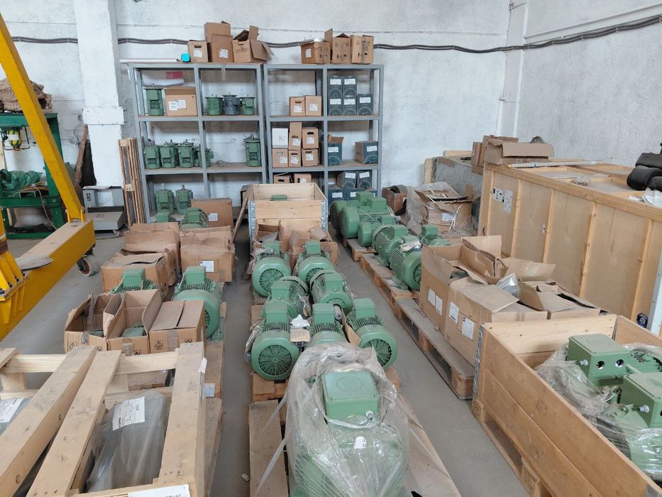 Электро Двигатели Частотные преобразователь от Европейских брендов.