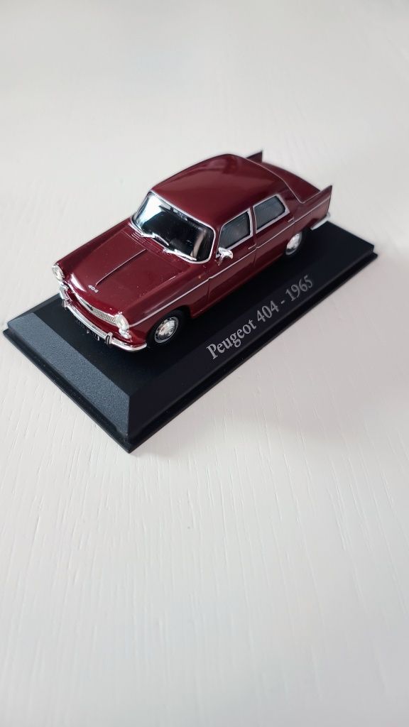Peugeot 404 (1965) 1:43