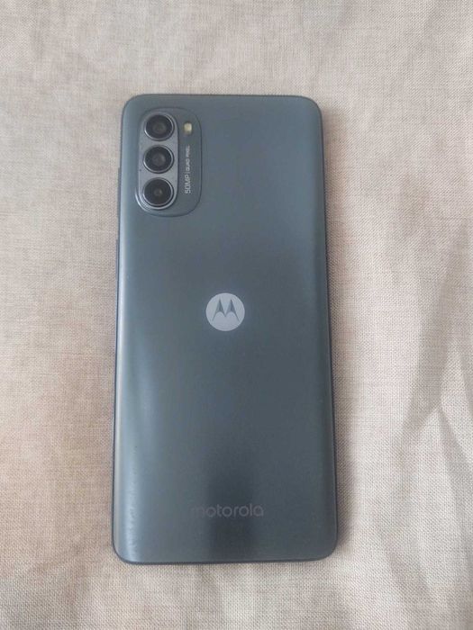 MOTOROLA G62 5G - като нова  - 100% състояние (+2x калъф)