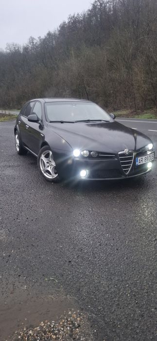 ALFA ROMEO 159, 1.9diesel, 150cp, în stare foarte bună,  cu TRAPĂ