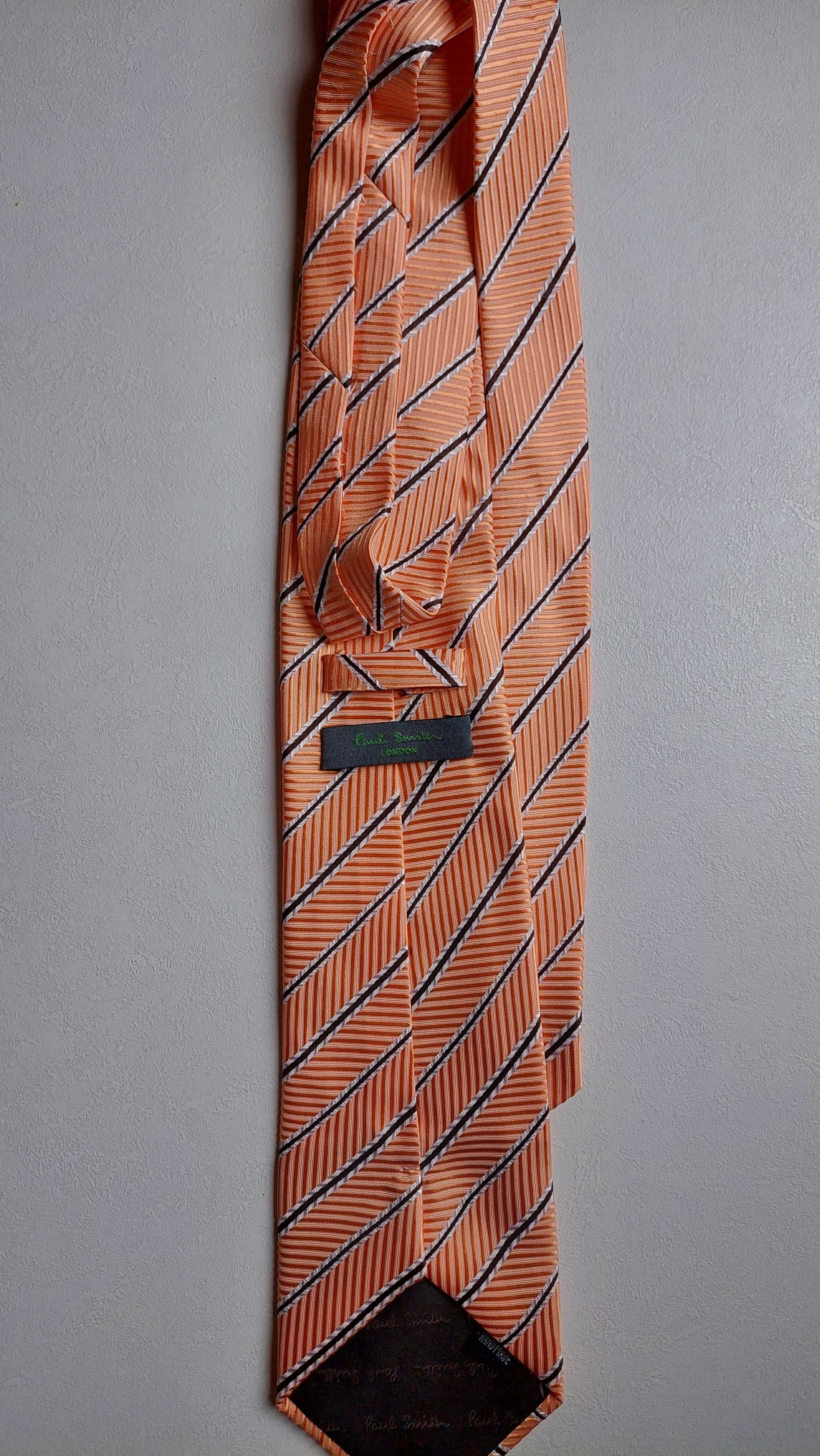 Продавам чисто нови маркови вратовръзки