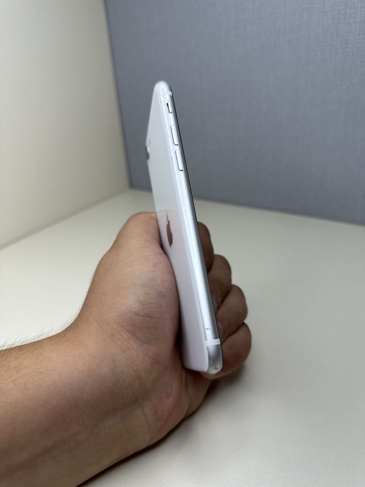 Iphone se 2020 64gb