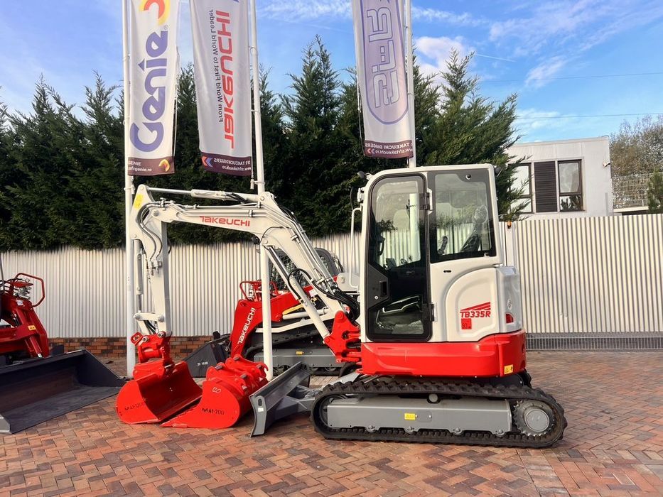 Takeuchi TB 335R 4 ani garantie Garanție 4 ani