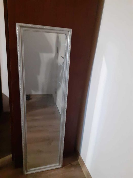 стенно огледало,