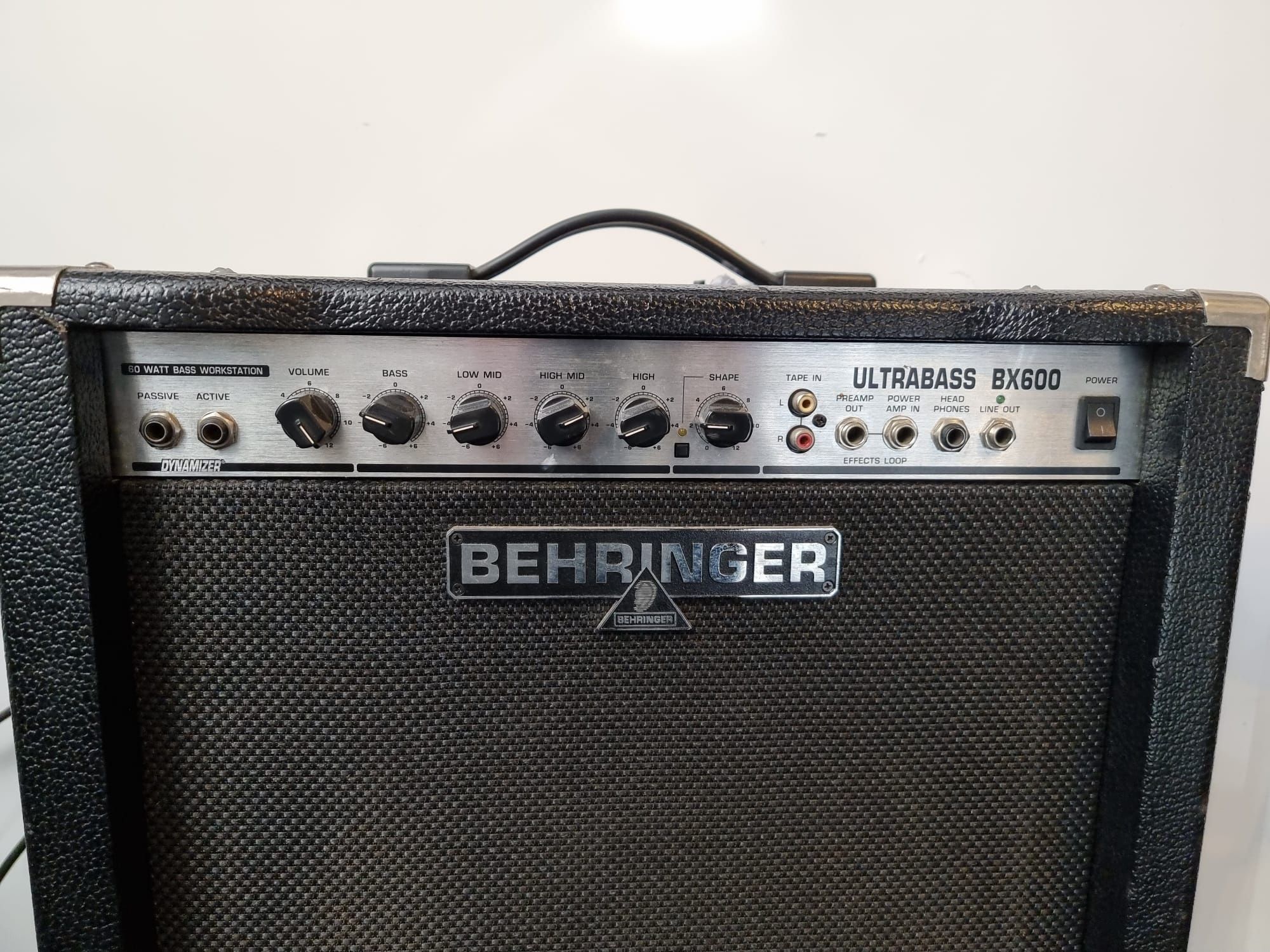 Behringer Ultrabass BX600