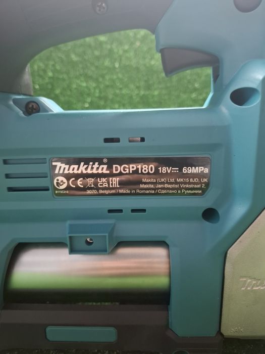 Машина за гресиране Makita DGP180, чисто нова
