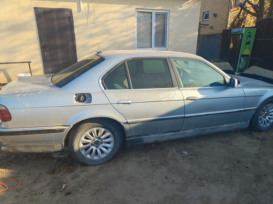 Продам на разбор БМВ