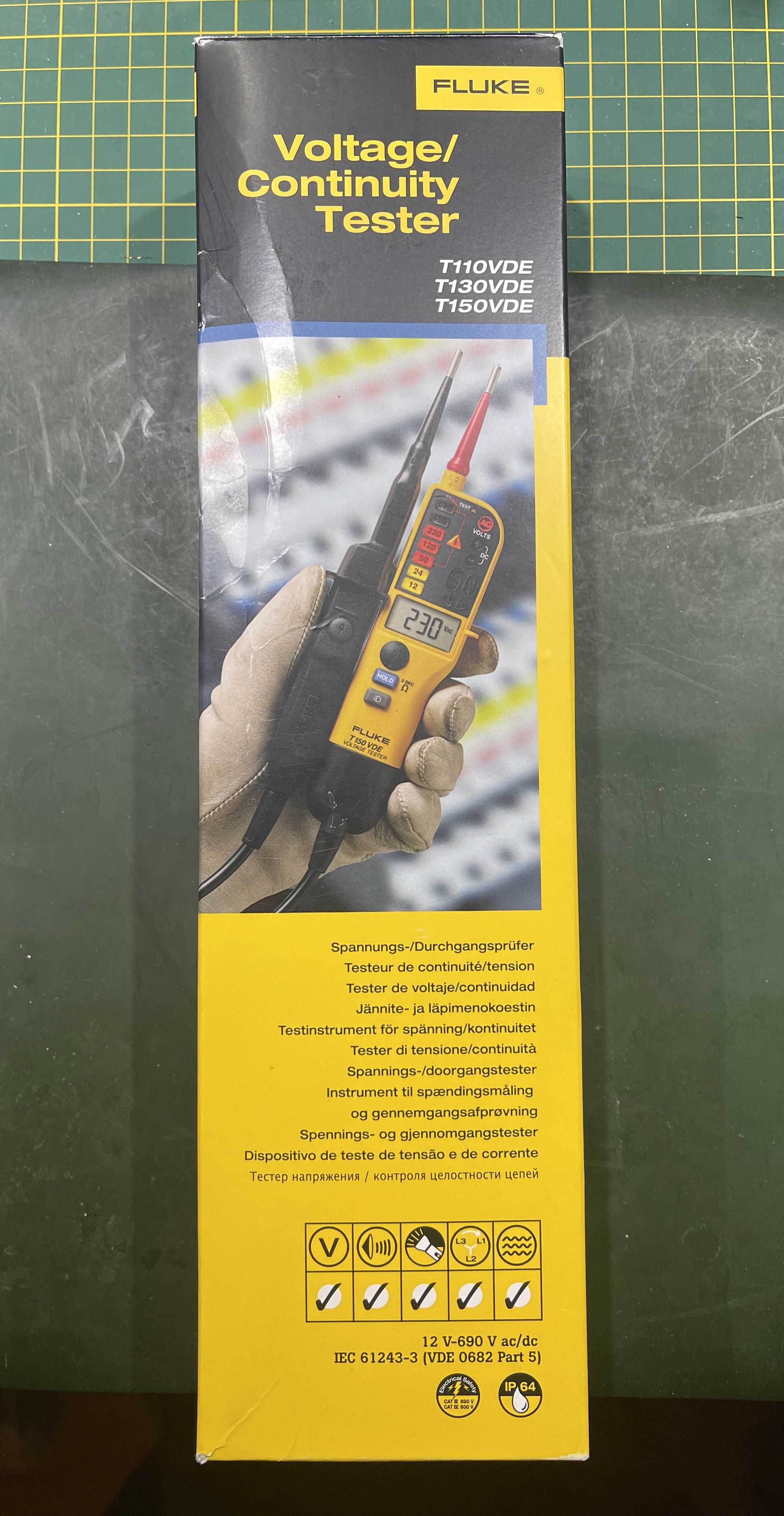 FLUKE T150 VDE тестер за напрежение - нов