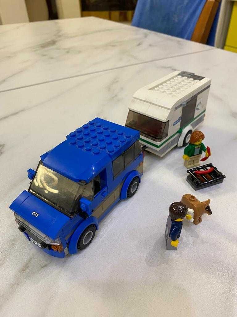 Конструктор LEGO серии City - Фургон и дом на колёсах, арт. 60117