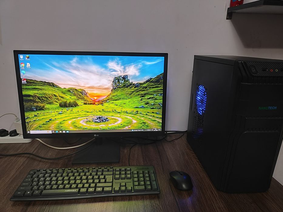 Core i3 12100 , gtx1050ti , ssd 256 , operativka 16 gb ddr4 , monitor