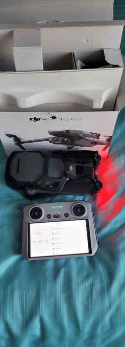 Drona DJI Mavic 3 Classic cu telecomanda , 5.1K, 20MP