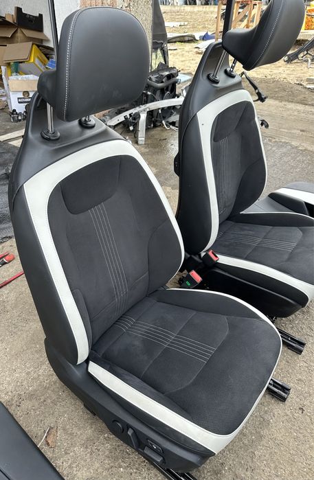 Interior piele / alcantara / catifea KIA EV6