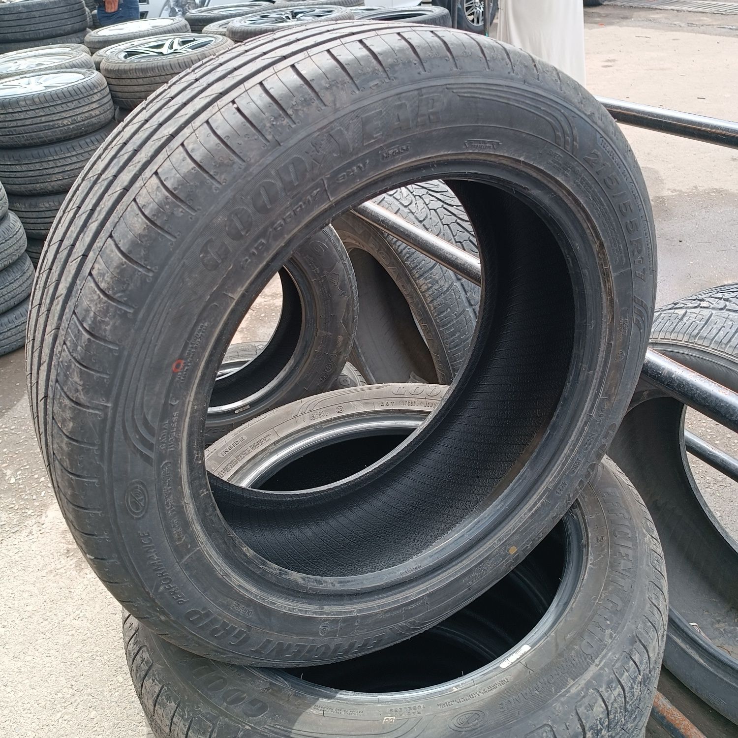 Treker GOODYEAR peregon