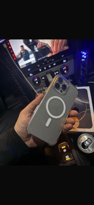 Vând iPhone 16 promax