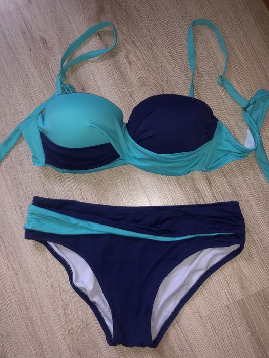 Красивый Купальник