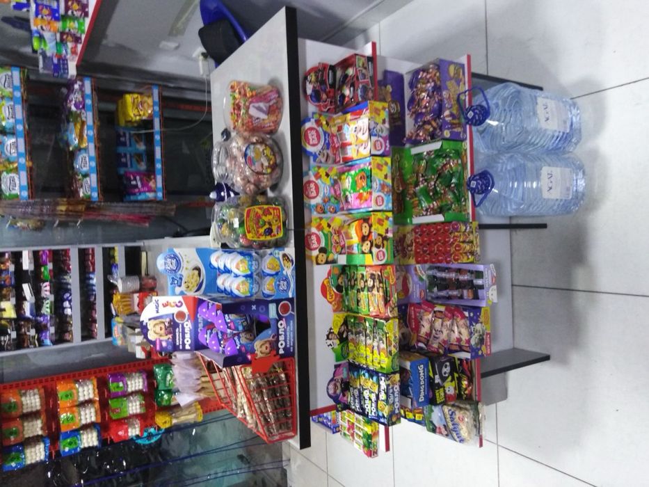 Кассовый стол из дсп и мдф почти новый