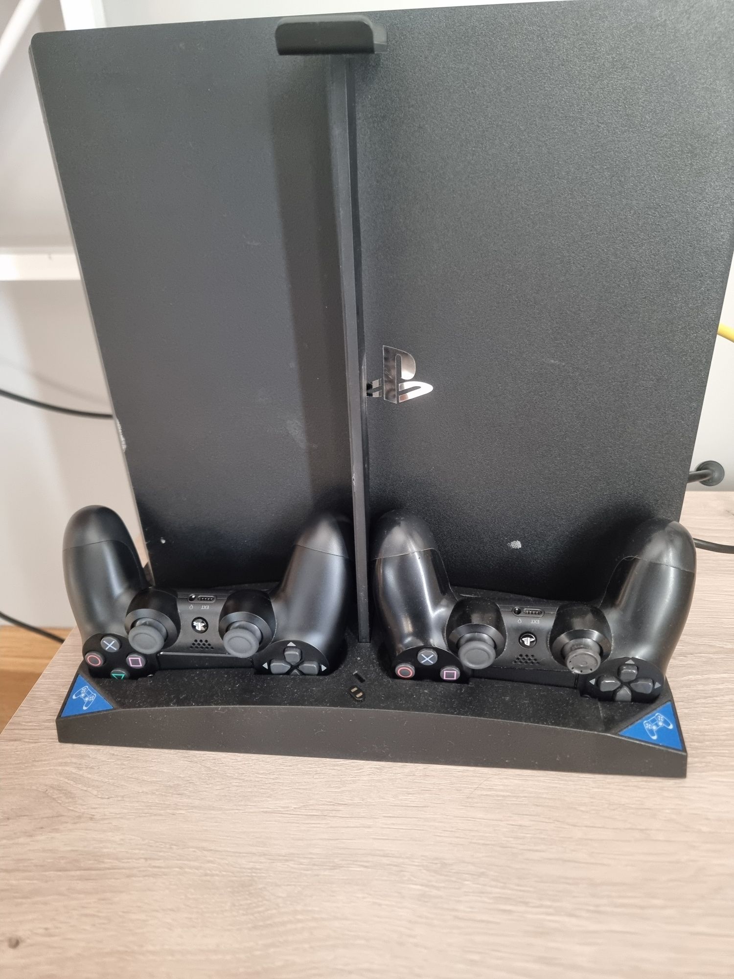 Play station 4 Pro
