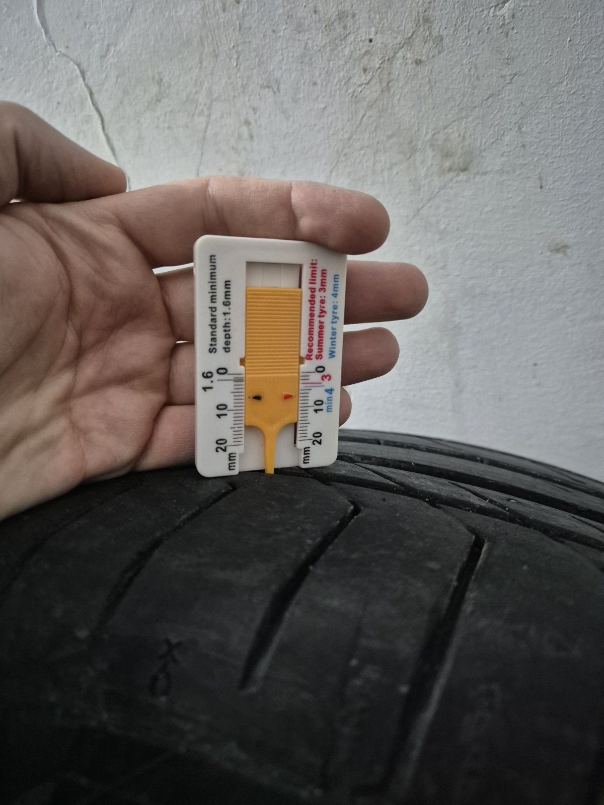 8бр гуми 255/55/18 + оригинални джанти БМВ Х