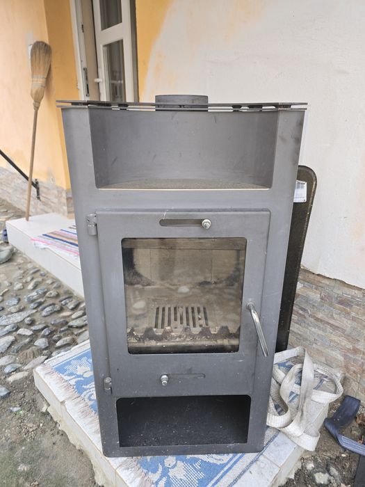 Vand semineu în stare buna .