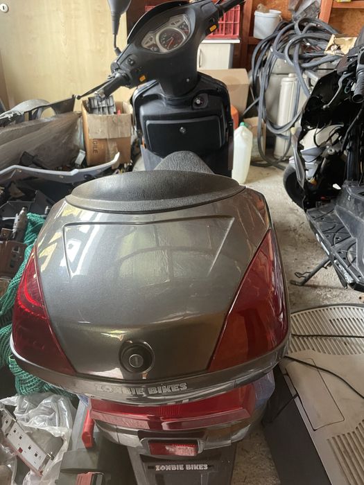 Vand scuter electric 62km