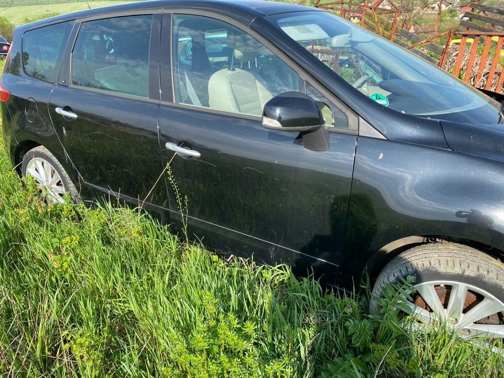 Aripa spate stânga dreapta Renault Grand Sceni