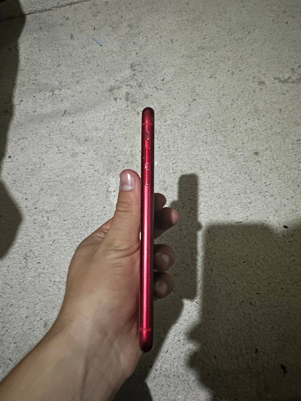 Iphone 11 red ideal