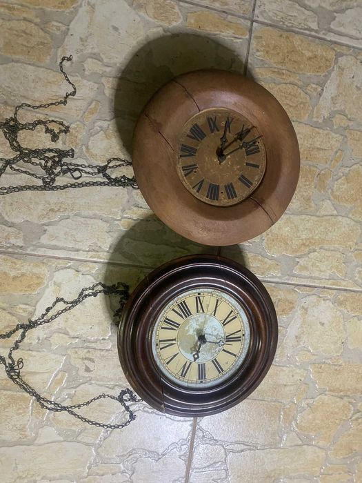 Ceas taranesc de perete cu pendul